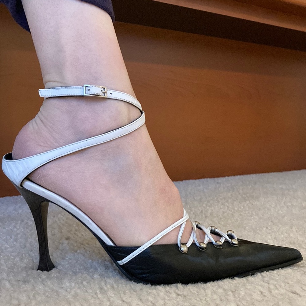 LORENZI high heels open back💕